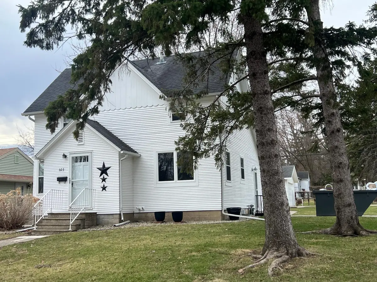 603 E Academy Street, Owatonna, MN 55060 - #1