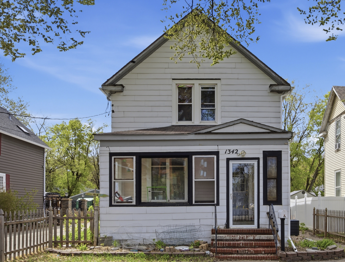 1342 3rd Avenue S, Fargo, ND 58103 - #1