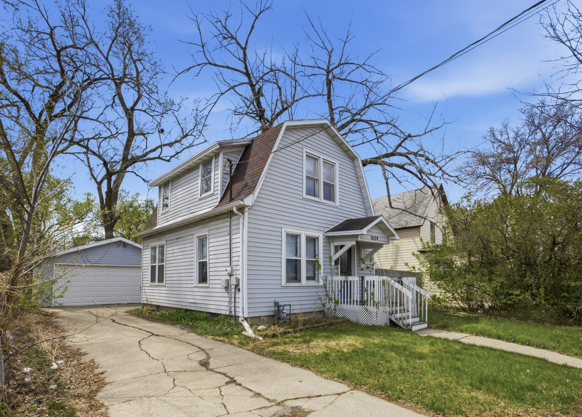 1634 1st Avenue S, Fargo, ND 58103 - #1