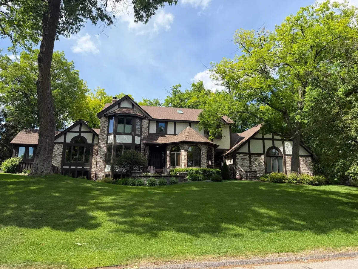 12420 Bent Tree Lane, Hopkins, MN 55305 - #1