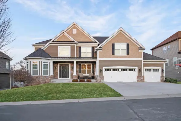 9889 Frederick Place, Eden Prairie, MN 55347