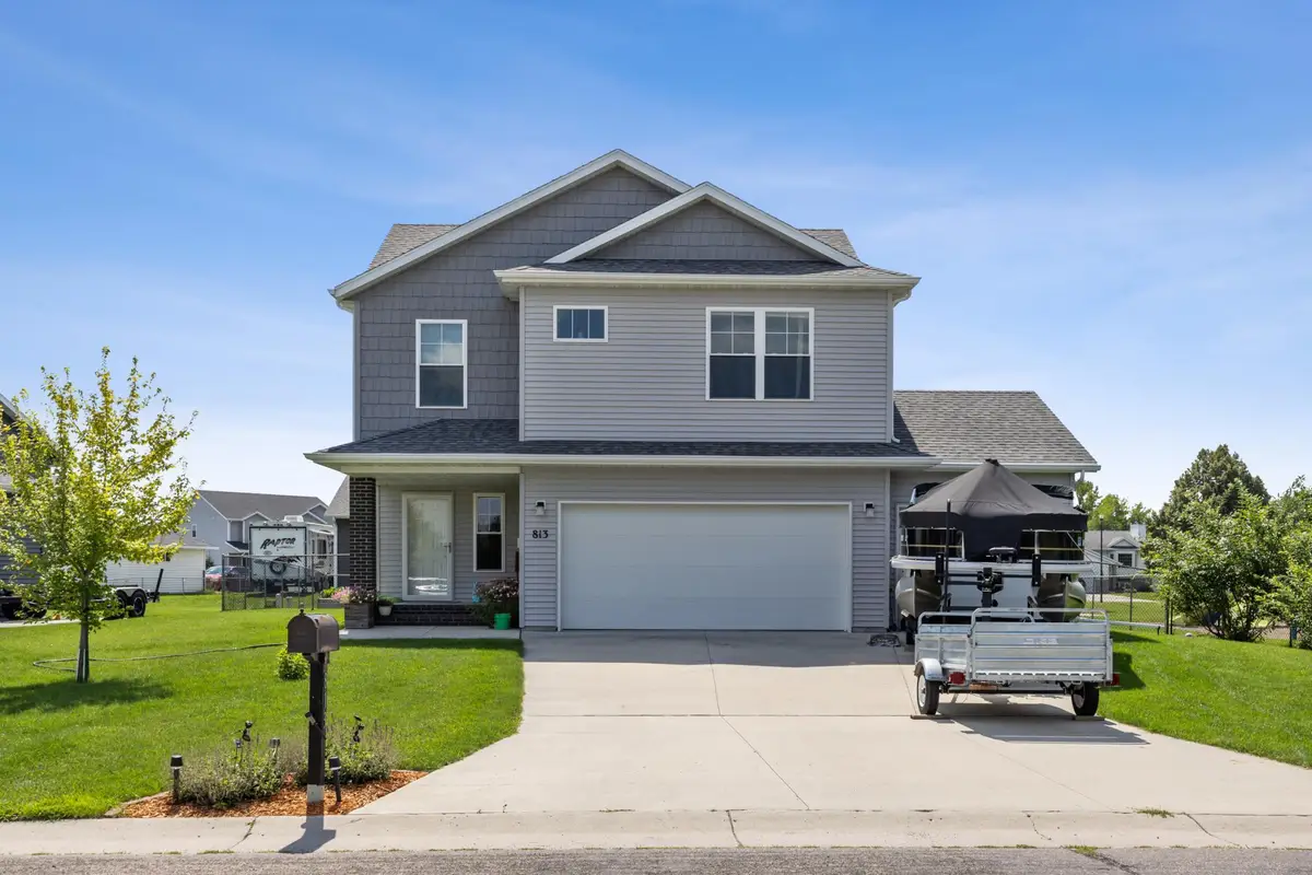 813 8th Avenue Ne, Dilworth, MN 56529 - #1