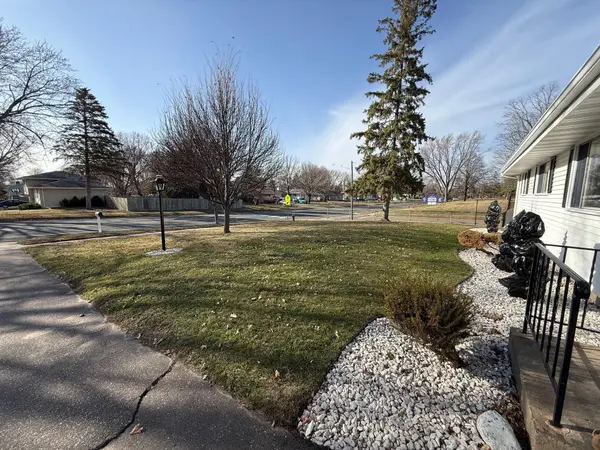 4654 Boone Avenue N, New Hope, MN 55428