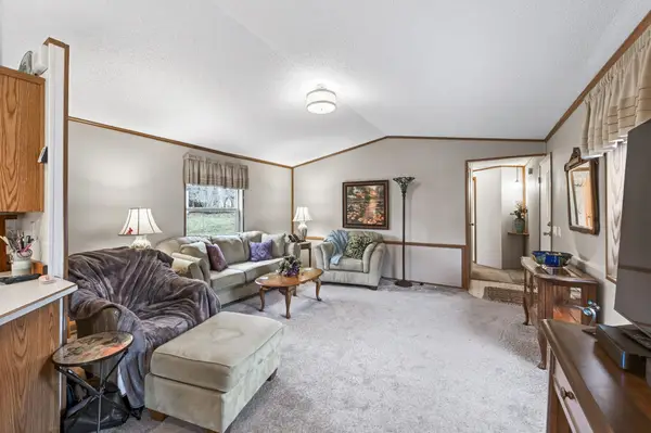 2442 Rice Street #211, Little Canada, MN 55113