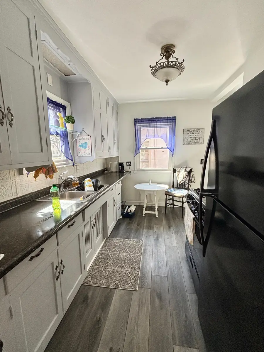 895 Hoyt Avenue W, Saint Paul, MN 55117 - #3