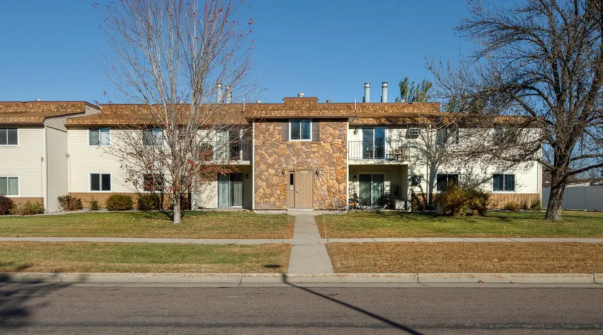 3249 16th Avenue S #4, Fargo, ND 58103 - #1