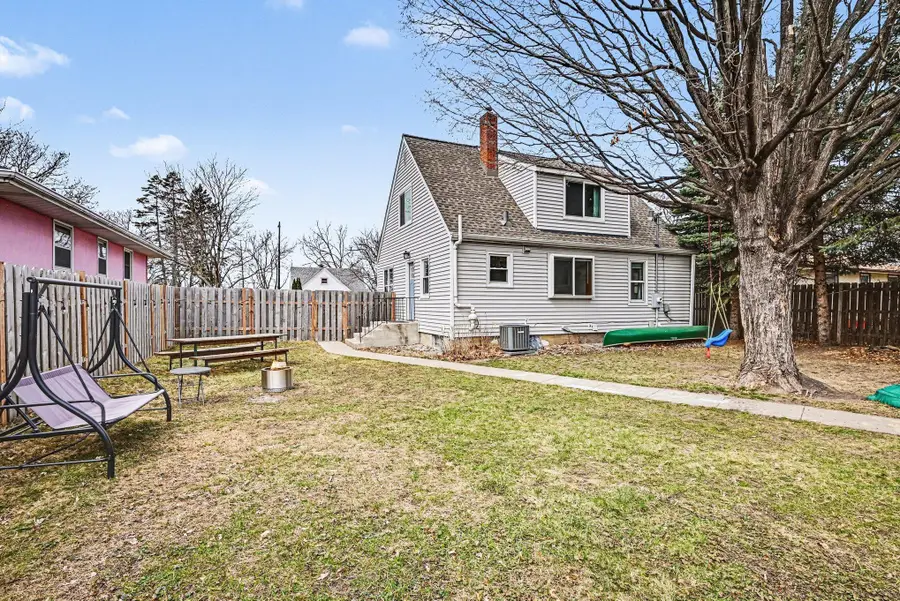 1600 Western Avenue N, Saint Paul, MN 55117 - #2