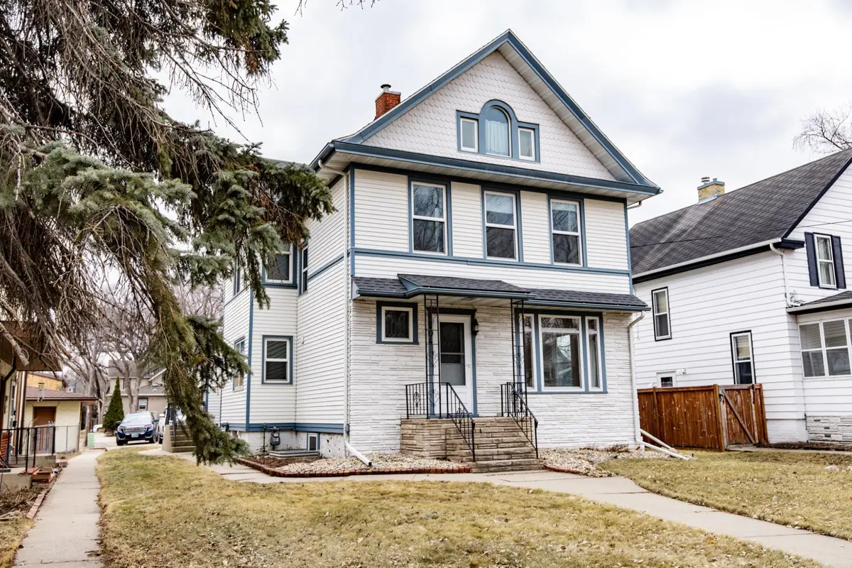 904 10th Street S, Fargo, ND 58103 - #1