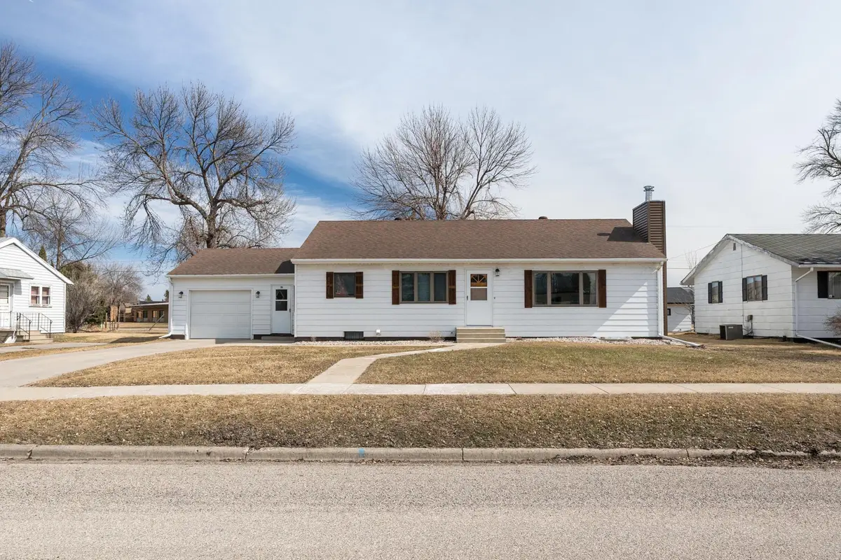 26 7 Th Avenue Se, Mayville, ND 58257 - #1