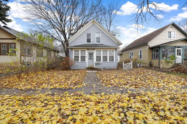 850 22nd Avenue Se, Minneapolis, MN 55414