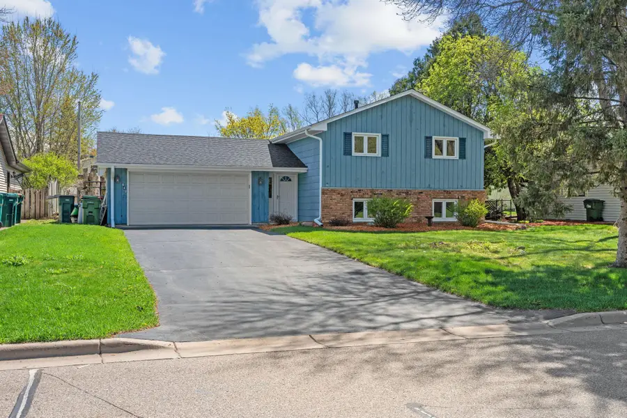 648 91st Avenue Ne, Blaine, MN 55434 - #2