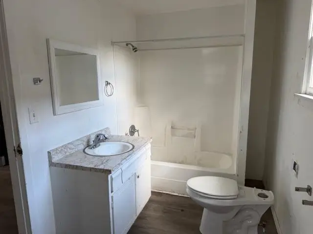 658 Edmund Avenue, Saint Paul, MN 55104 - #3