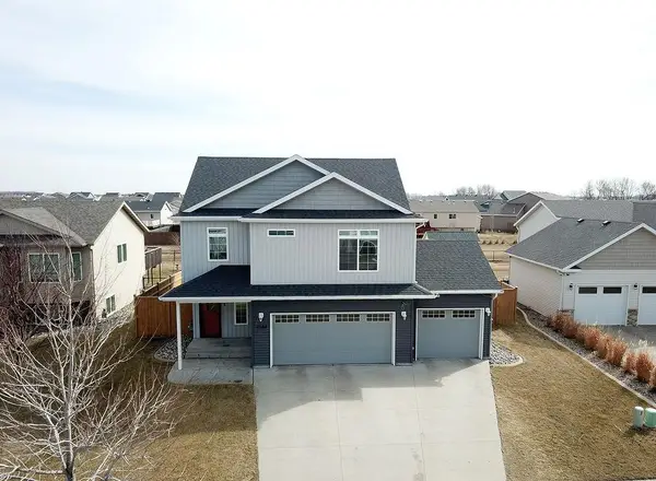 4584 Meadows Lane, Moorhead, MN 56560