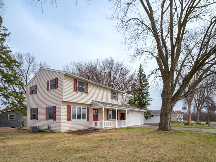 402 5th Street Se, Pine Island, MN 55963 - #3