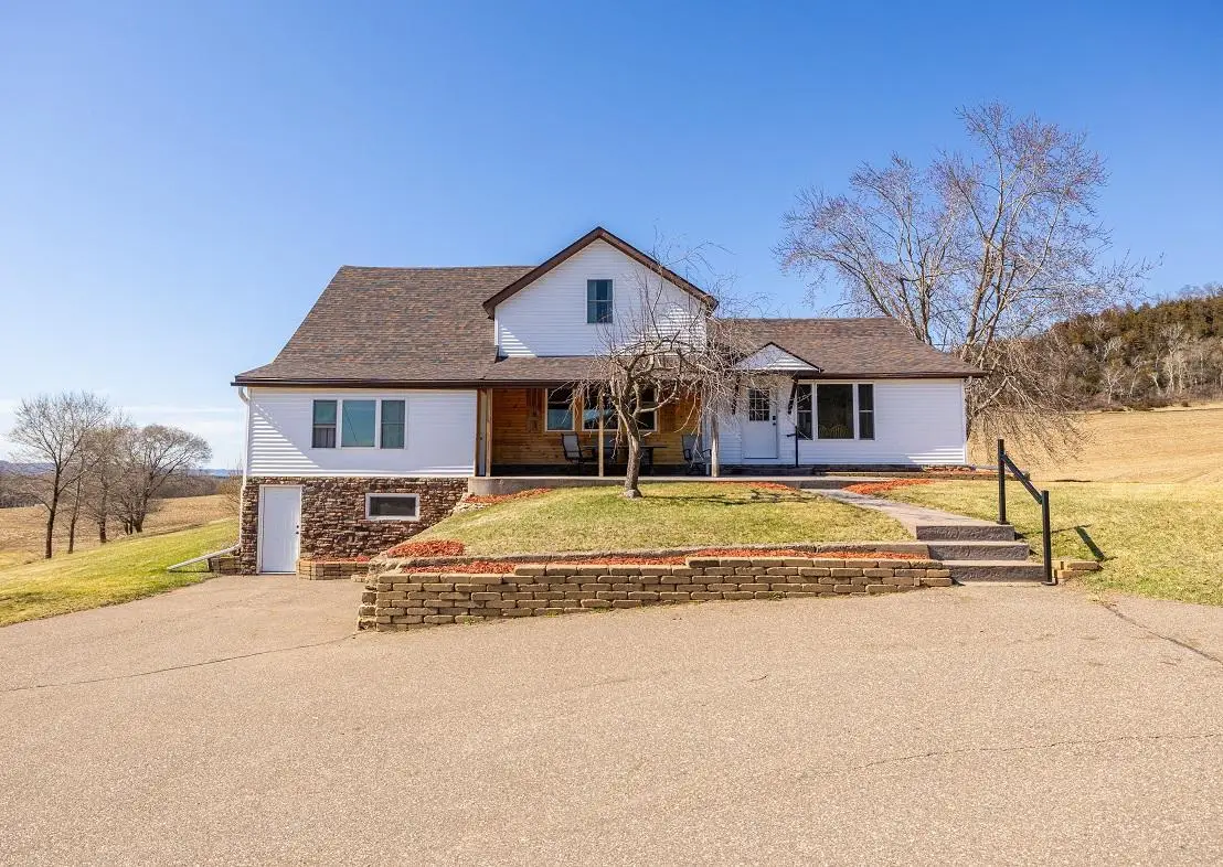 S2901 Semling Lane, Fountain City, WI 54629 - #1