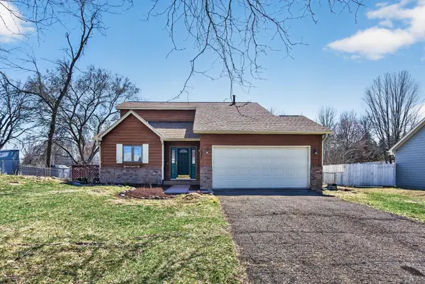 1940 Windjammer Drive, Woodbury, MN 55125