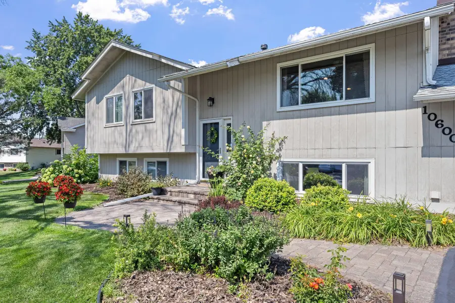 10600 Wyoming Road S, Bloomington, MN 55438 - #2