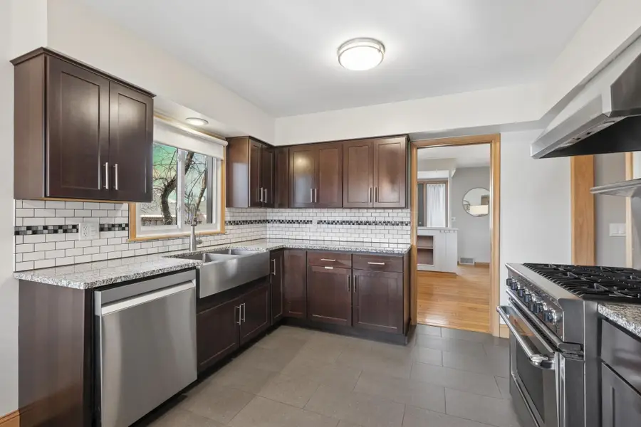 6351 Dogwood Avenue, Chanhassen, MN 55331 - #2