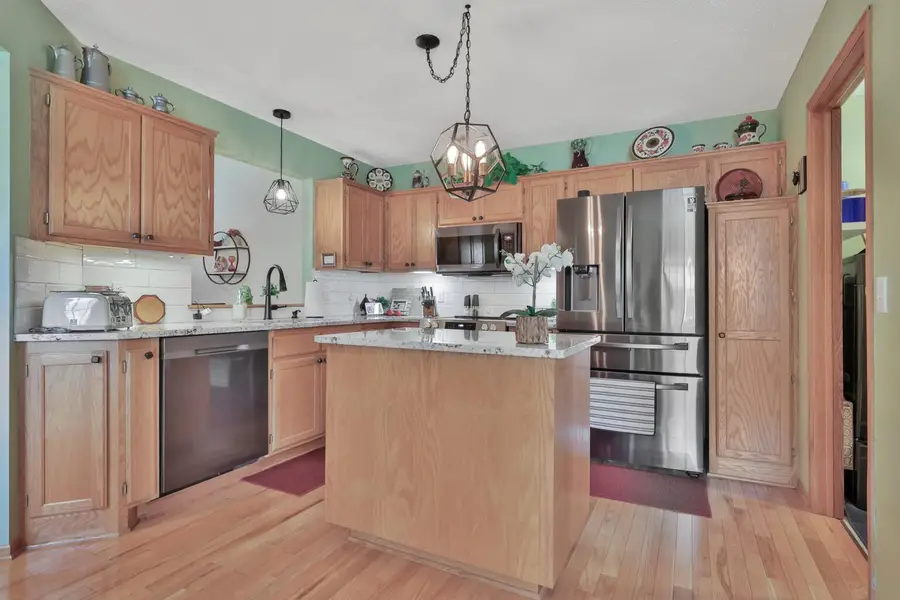 7572 Newbury Road, Woodbury, MN 55125 - #2