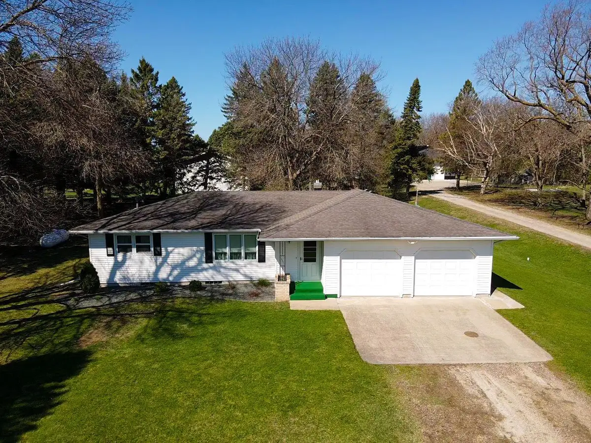 5578 S County Road 45, Owatonna, MN 55060 - #1