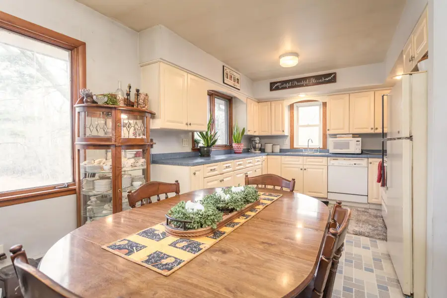 1807 N Mckay Avenue Ne, Alexandria, MN 56308 - #3