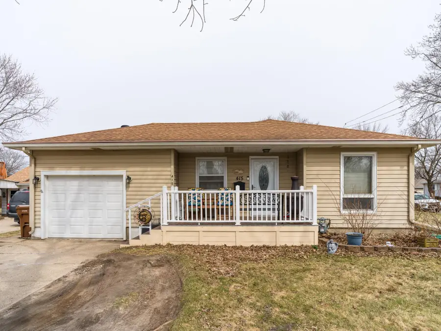 415 E Hawthorne Street, Albert Lea, MN 56007 - #3