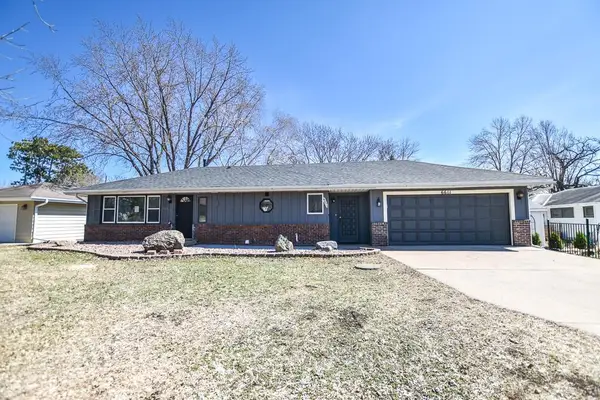 6611 Mckinley Street Ne, Fridley, MN 55432