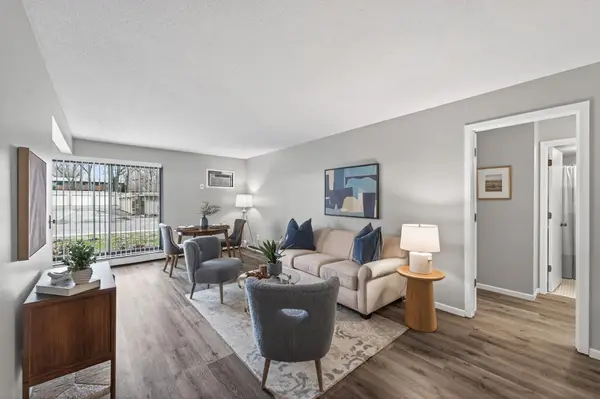 4612 Cedar Lake Road S #4, Saint Louis Park, MN 55416