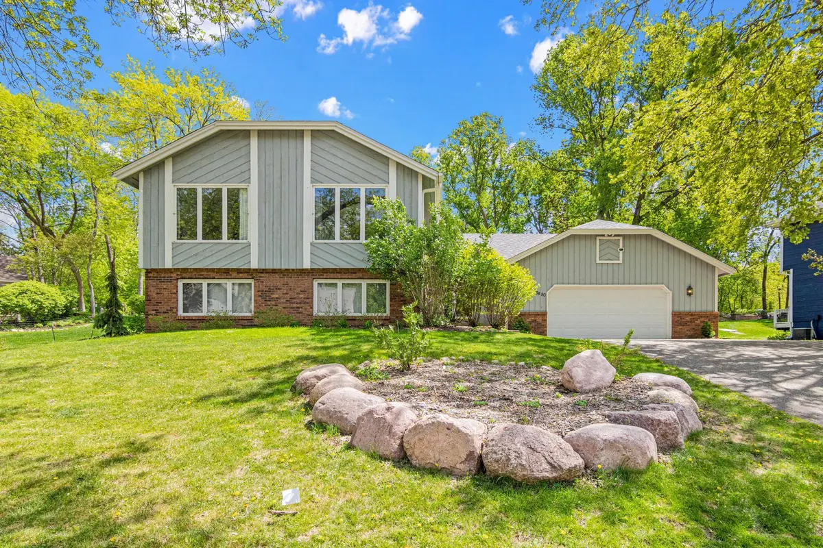 13880 Pennock Avenue, Apple Valley, MN 55124 - #1