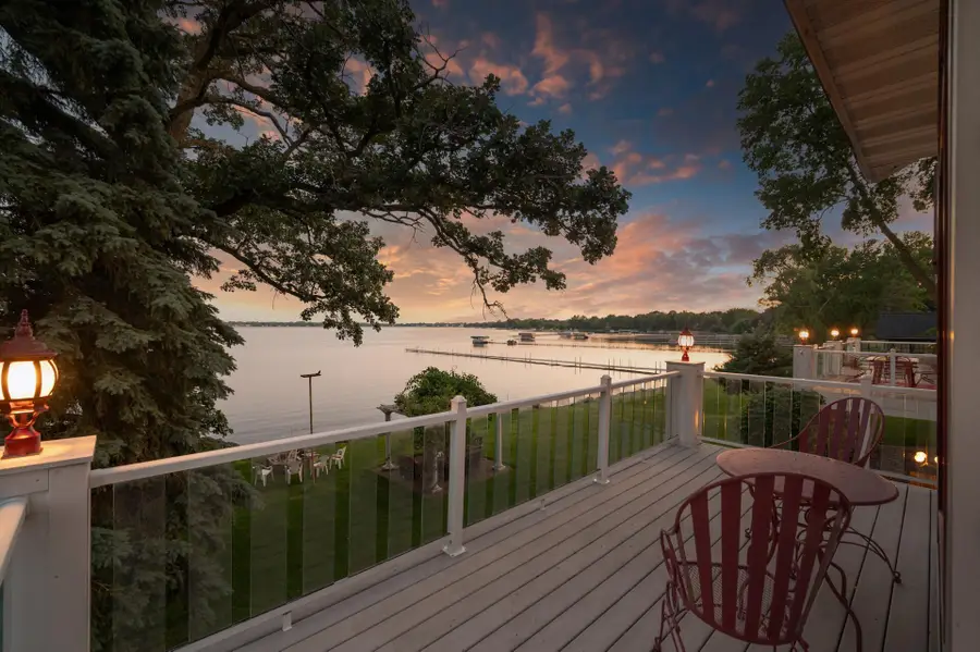 6851 N Shore Trail N, Forest Lake, MN 55025 - #2