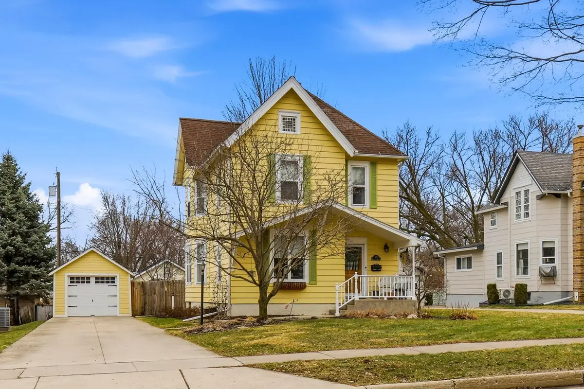 410 E Vine Street, Owatonna, MN 55060 - #1