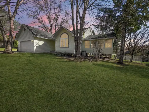 1013 Maplewood Drive, Delano, MN 55328