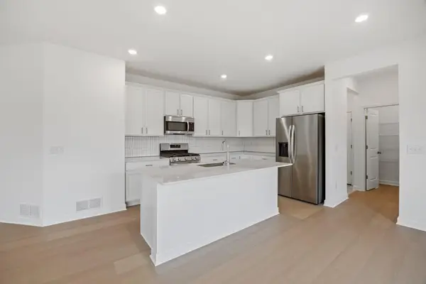 18339 Glancy Way, Lakeville, MN 55068