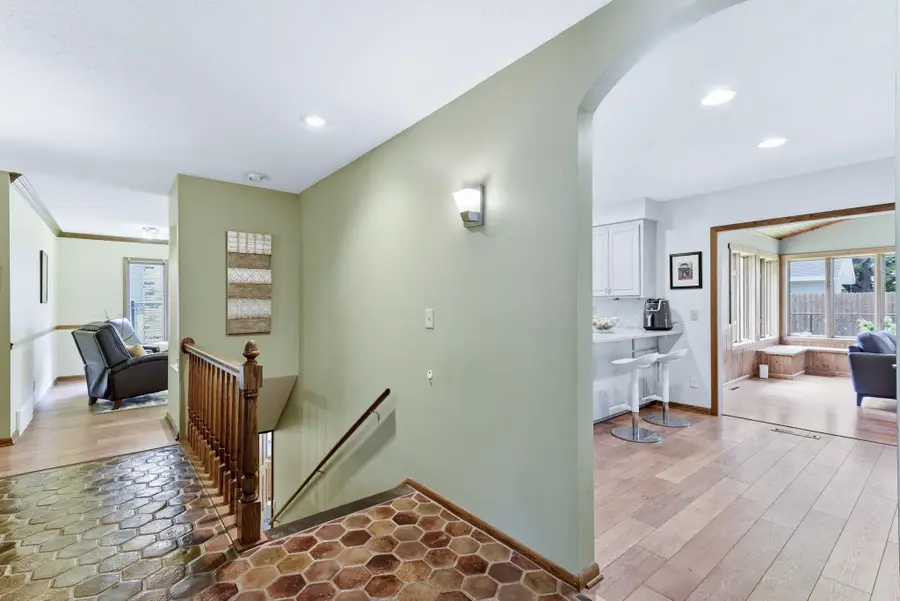26 19th Avenue Sw, New Brighton, MN 55112 - #3