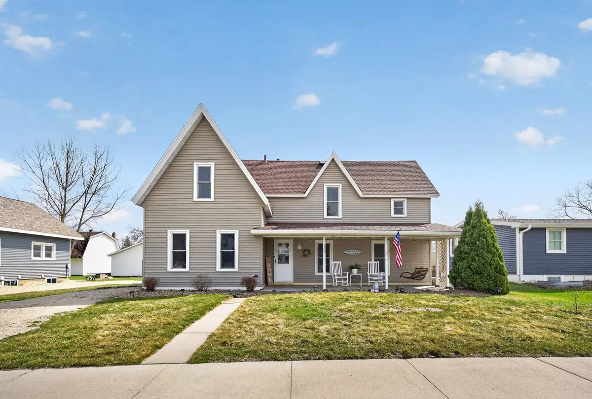 109 2nd Avenue Nw, Pine Island, MN 55963 - #1