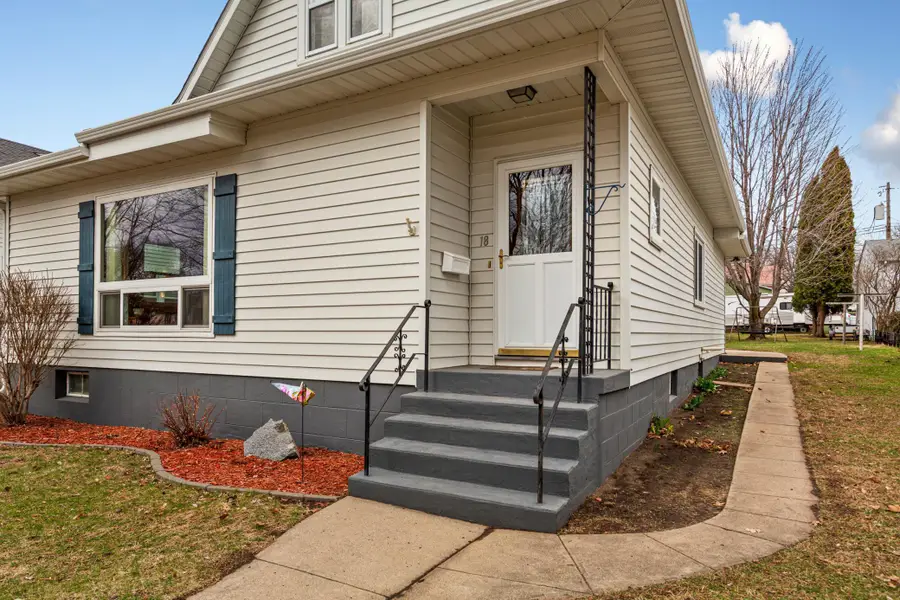 18 N Payne Street, New Ulm, MN 56073 - #3