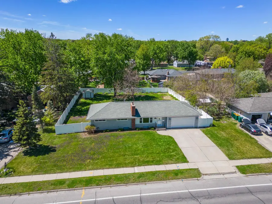 9230 Portland Avenue S, Bloomington, MN 55420 - #3