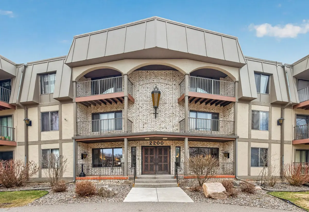 2200 Nevada Avenue S #114, Saint Louis Park, MN 55426 - #1