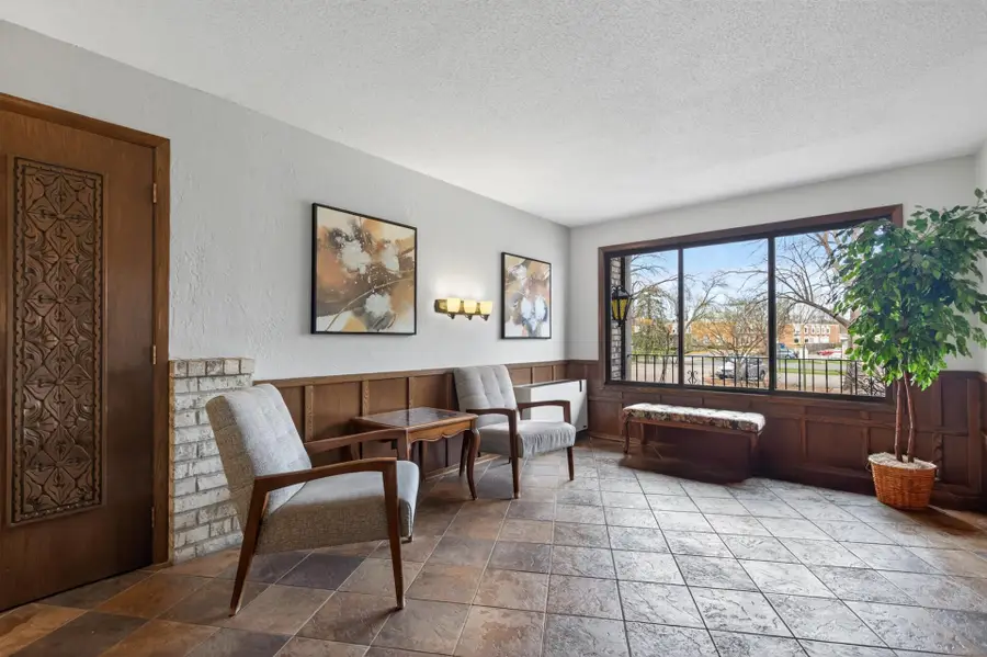 2200 Nevada Avenue S #114, Saint Louis Park, MN 55426 - #3