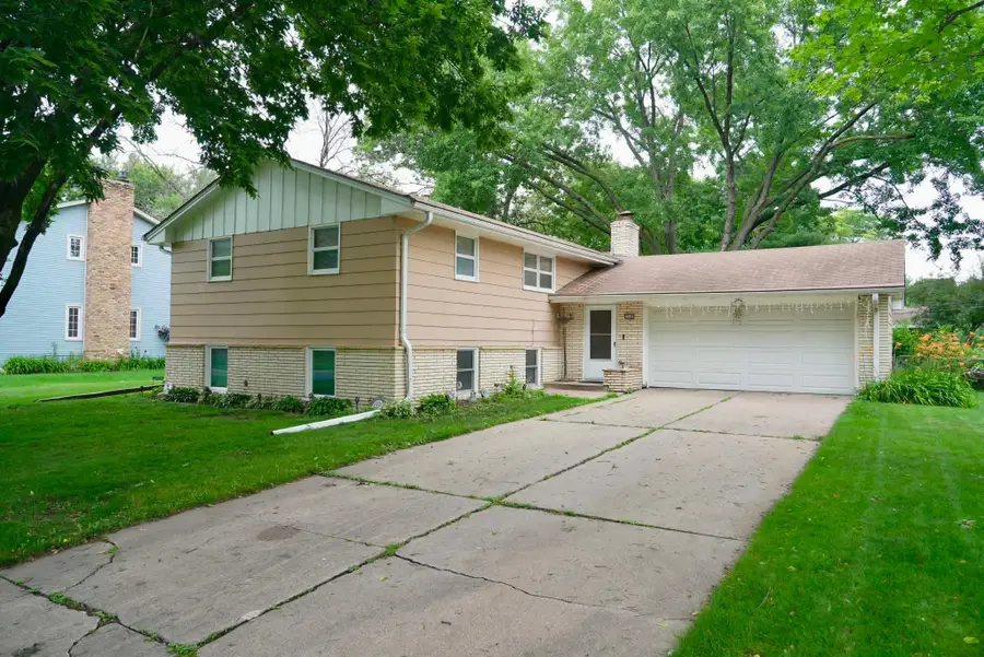 7018 James Avenue N, Brooklyn Center, MN 55430 - #2