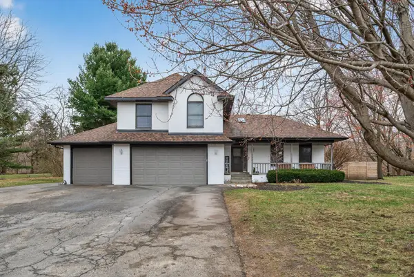 2346 Heights Avenue E, Maplewood, MN 55119