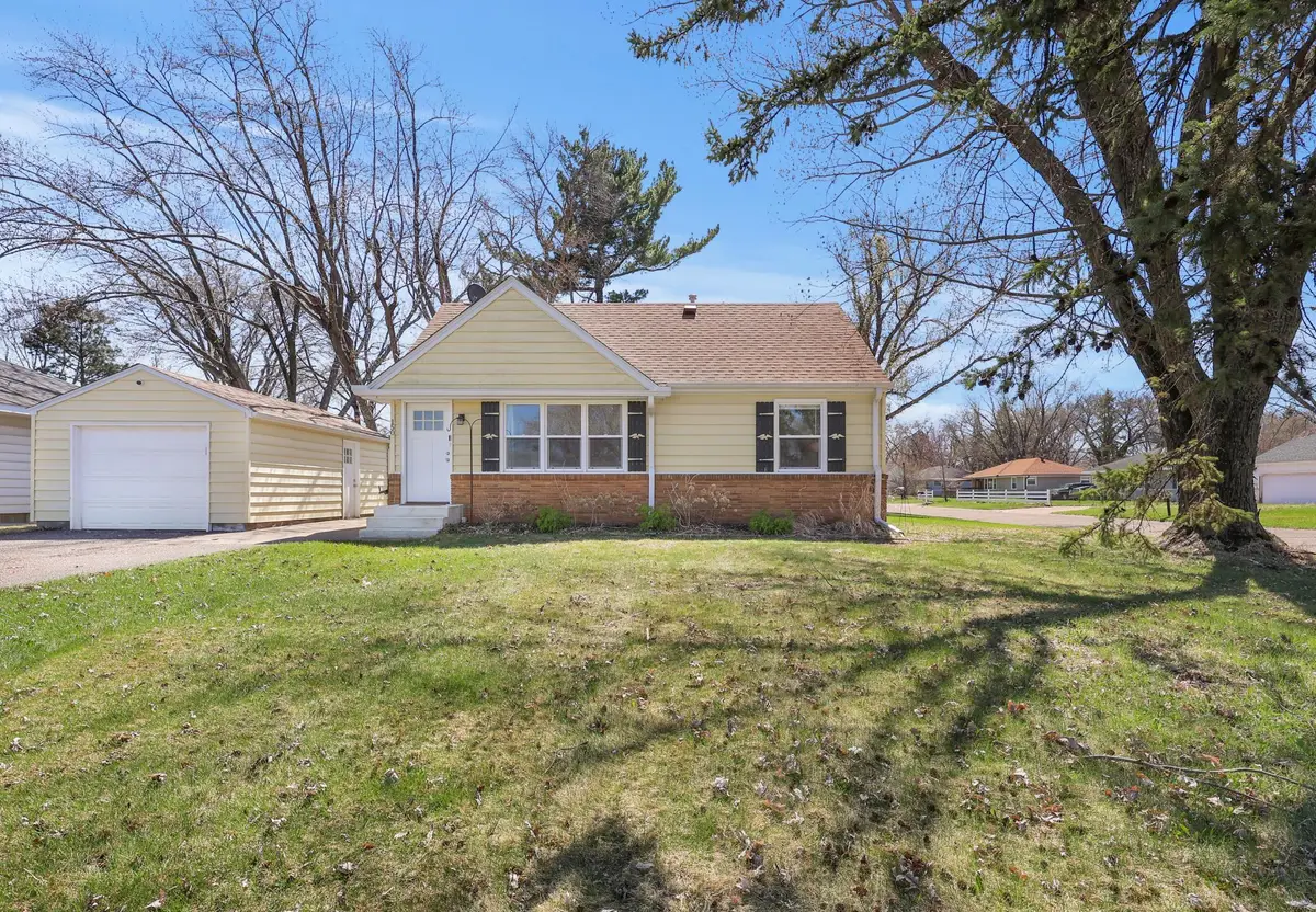 150 93rd Avenue Ne, Blaine, MN 55434 - #1