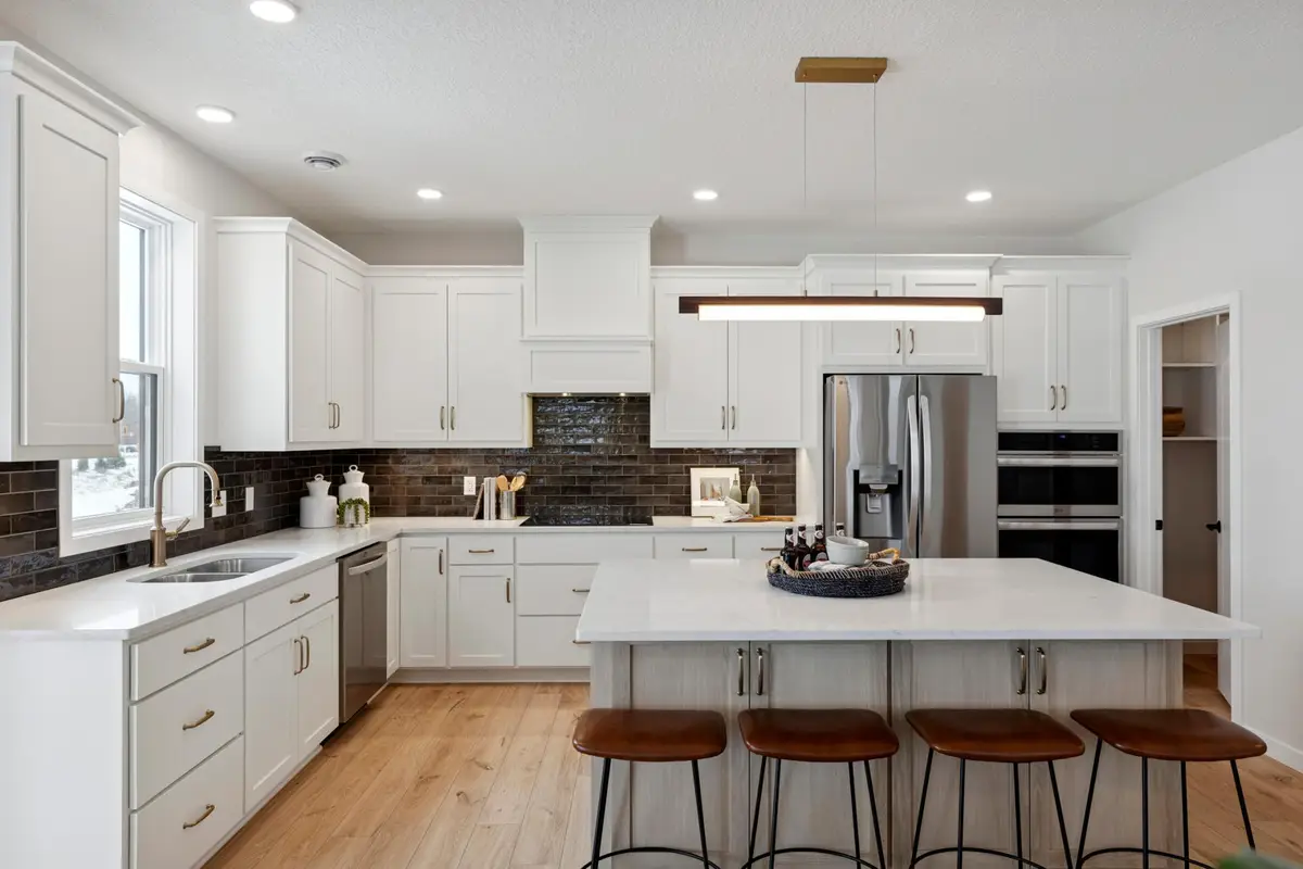 3496 Knightsbridge Trail N, Lake Elmo, MN 55042 - #1