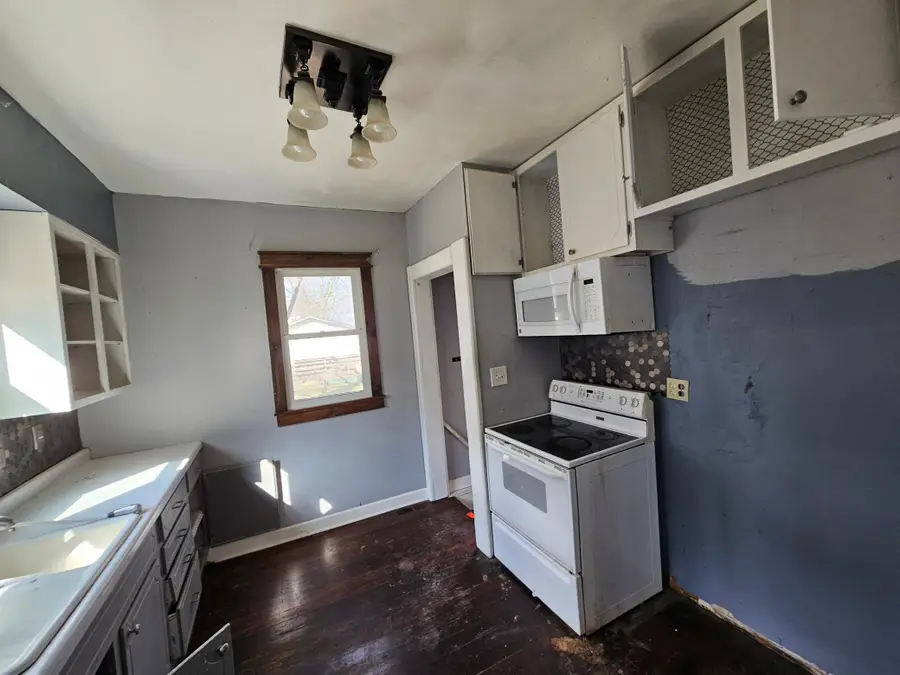 202 5th Street Se, Montgomery, MN 56069 - #3