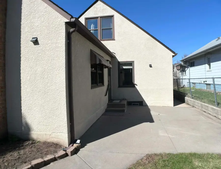 982 Geranium Avenue E, Saint Paul, MN 55106 - #3