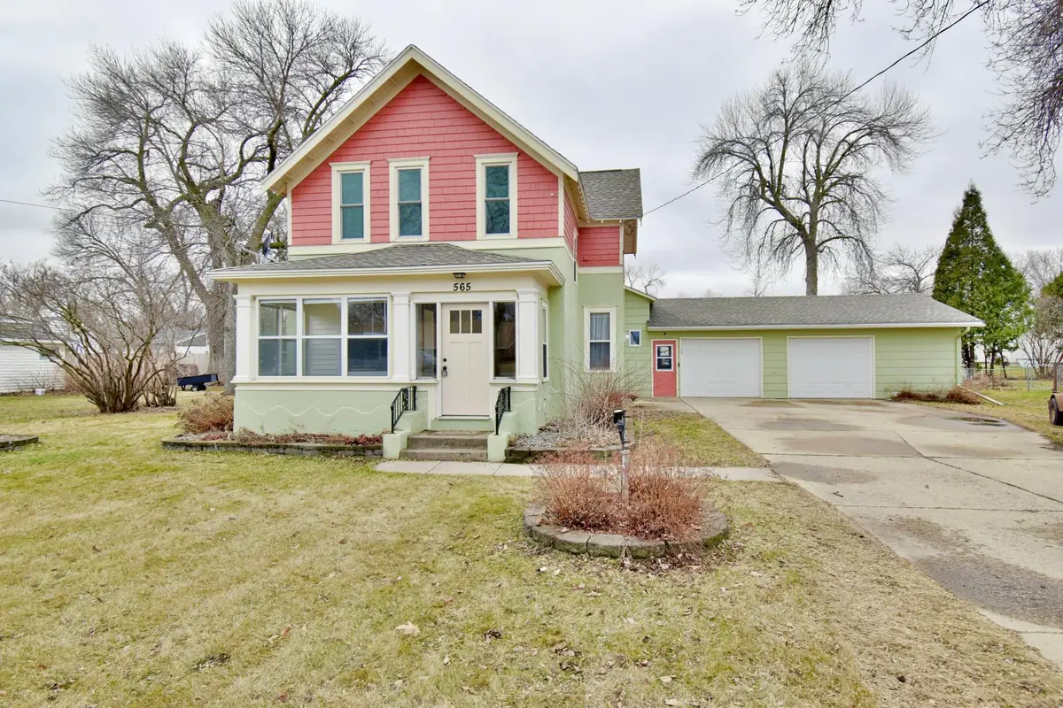 565 Washburn Avenue, Belgrade, MN 56312 - #1