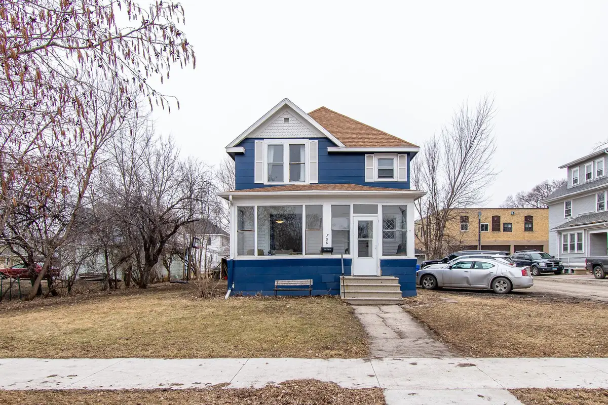 708 7th Street N, Fargo, ND 58102 - #1