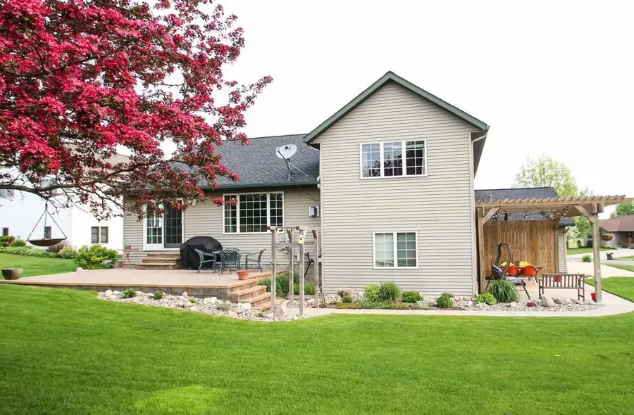 220 8th Street Ne, Melrose, MN 56352 - #3