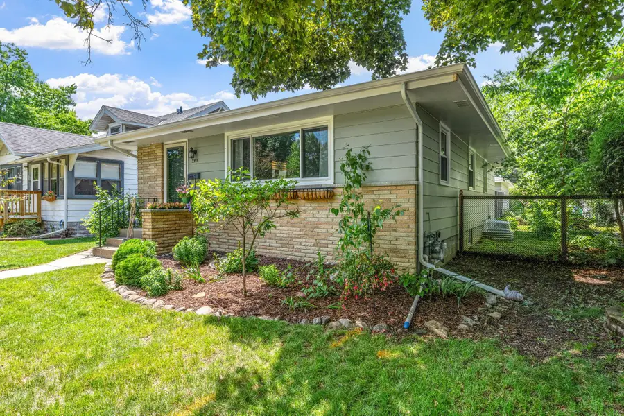 3911 Upton Avenue N, Minneapolis, MN 55412 - #2