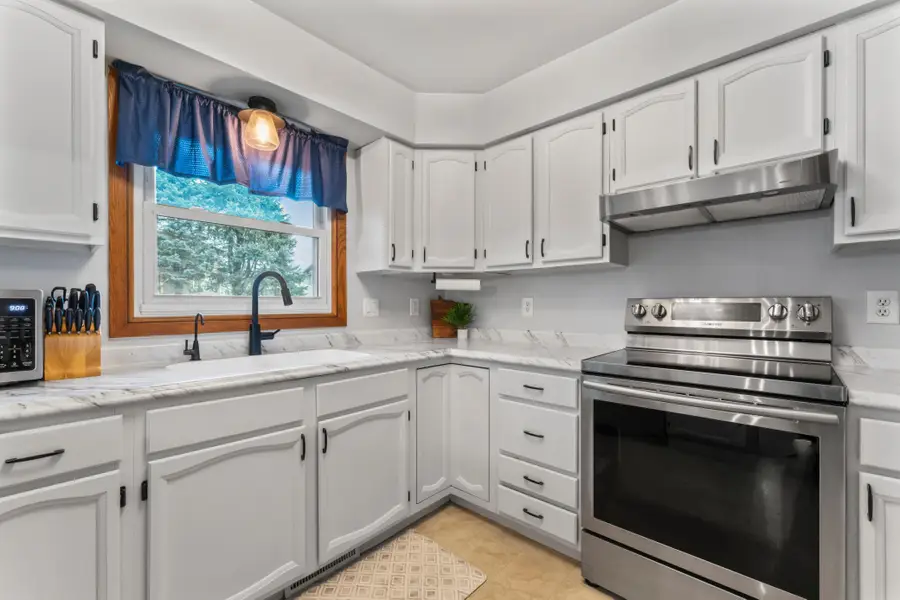 321 7th Street Nw, Byron, MN 55920 - #3